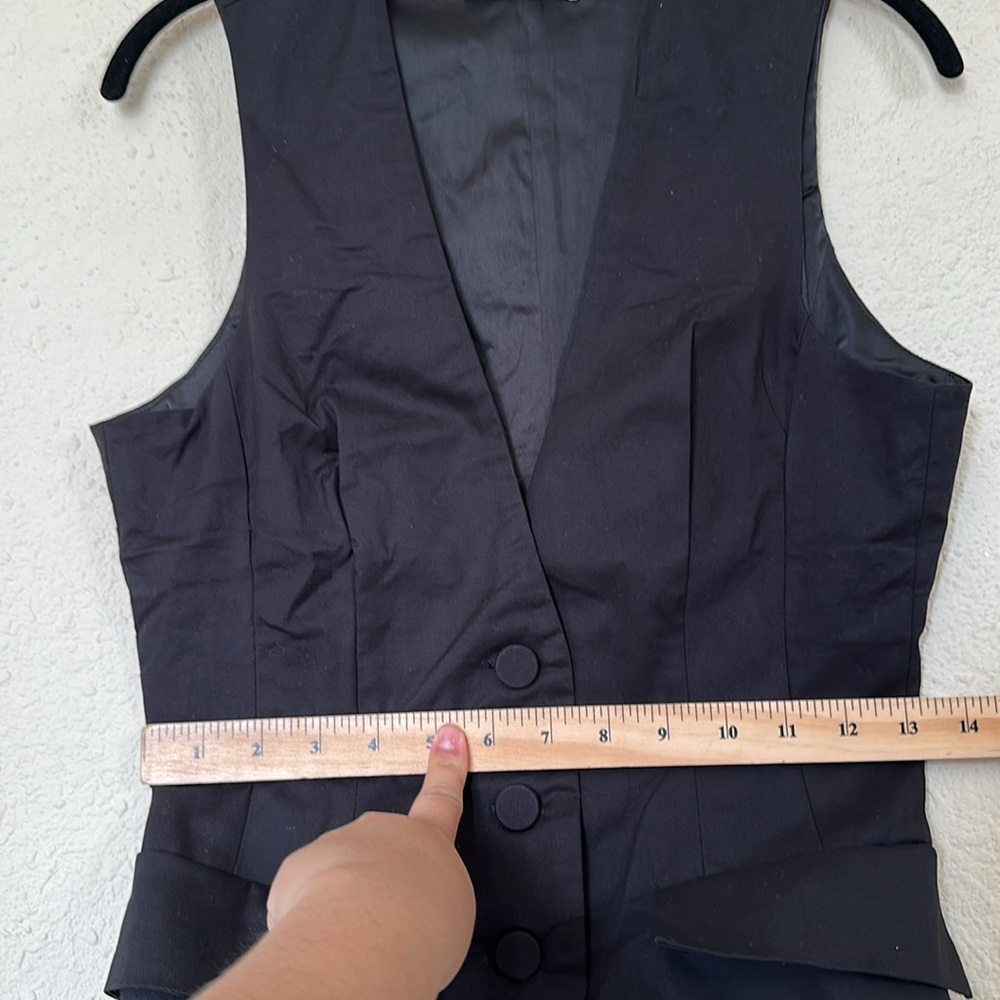 JULIET House of CB BLACK SLEEVELESS TUXEDO TOP USD $139 size M vest - Picture 6 of 11